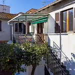 Santa Lucia 1