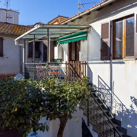Santa Lucia By Interhome